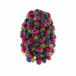 Bague avec rubis, saphirs et émeraudes