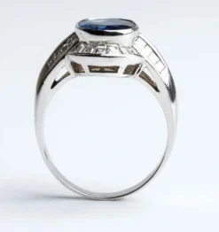 Bague avec saphir non traité et diamants