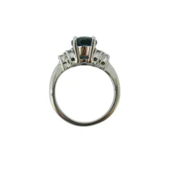 BAGUE AVEC TOPAZE ET DIAMANTS