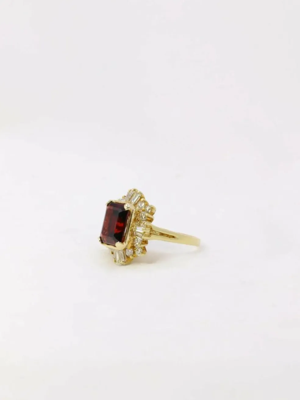 Bague ballerine Grenat Diamants baguette
