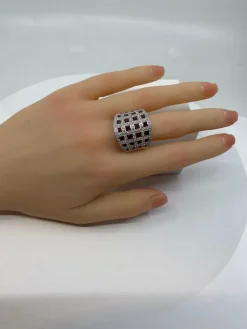 Bague bandeau cocktail Or blanc Rubis Diamants