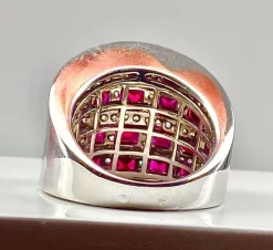 Bague bandeau cocktail Or blanc Rubis Diamants
