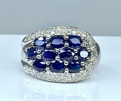 Bague bandeau en or blanc 10 saphirs et diamants