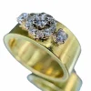 Bague bandeau en or jaune diamants