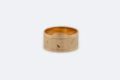 Bague bandeau en or jaune avec étoiles
