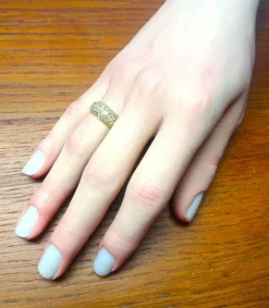 bague bandeau en or jaune et diamants