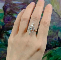 Bague Belle Epoque de forme marquise en diamants
