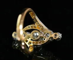 Bague Belle Epoque de forme marquise en diamants