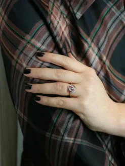 Bague Belle Epoque or jaune diamants rubis calibres
