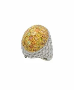 Bague bombée en or gris pavée diamants cognac