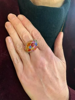 Bague Bombée or jaune, saphirs multicolores , 6 carats de diamants