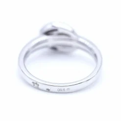 Bague Boucle en Or Blanc et Diamants