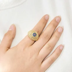 Bague boule vintage en or jaune 18K sertie de 6 saphirs et d'un rubis