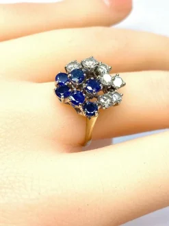 Bague Bouquet or blanc saphirs et diamants