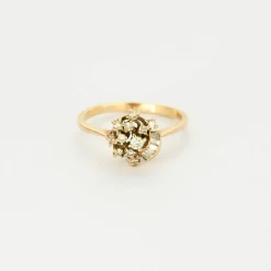 Bague bouton diamants