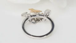 Bague breloques en or blanc et diamants