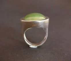 Bague cabochon de Jade