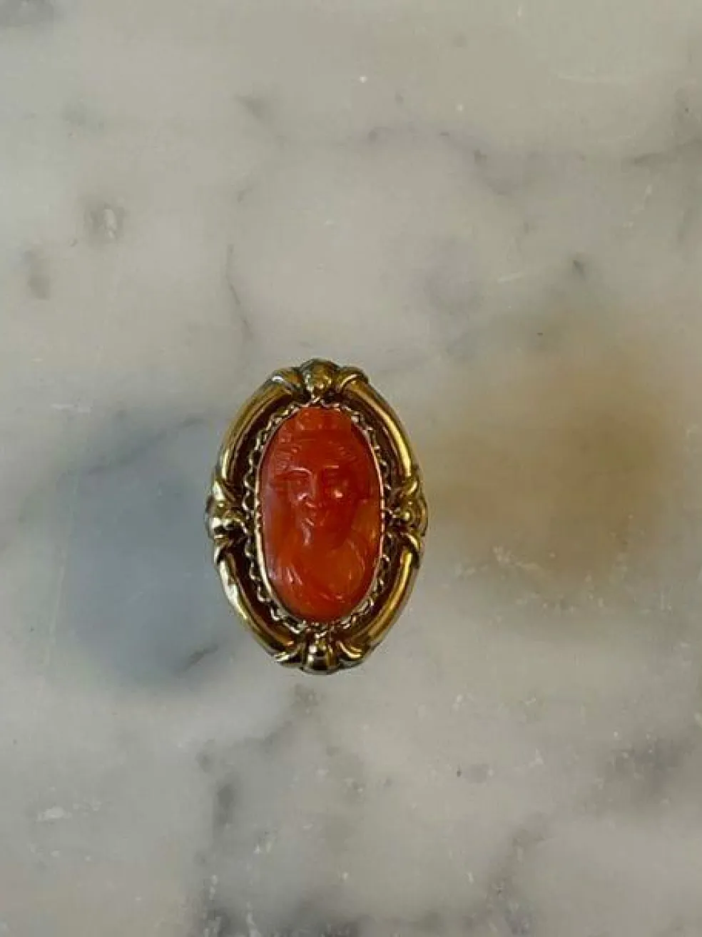 Bague camée Or jaune Corail