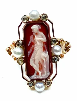 Bague camée sur agate perles fines diamants