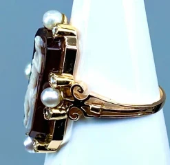 Bague camée sur agate perles fines diamants