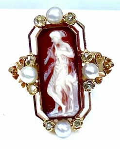 Bague camée sur agate perles fines diamants