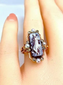 Bague camée sur agate perles fines diamants