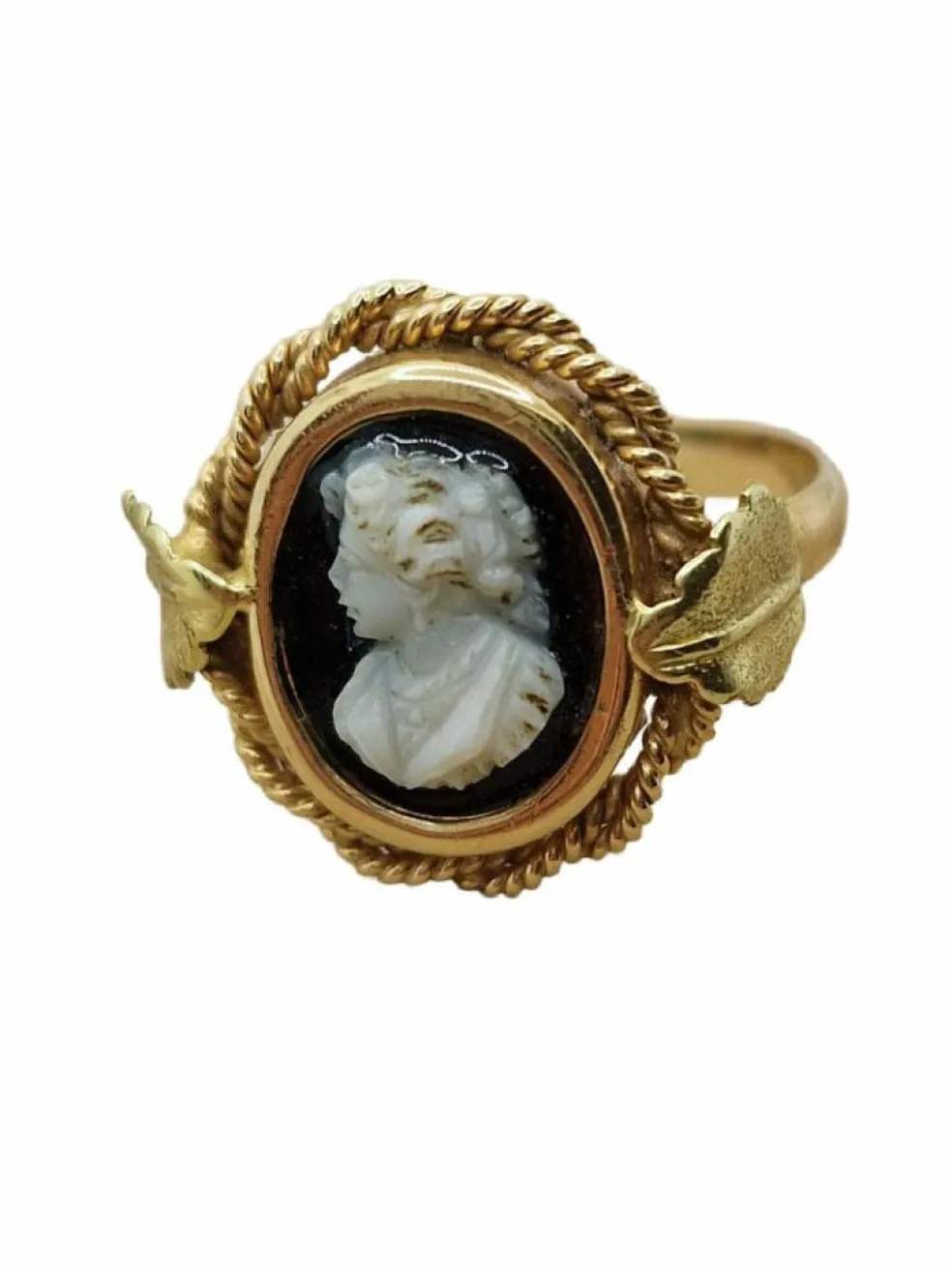 Bague camée vintage en or jaune des années 1960
