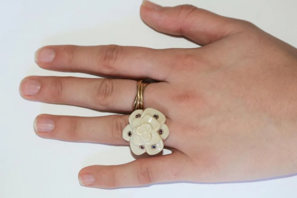 Bague Camélia Saphirs Et Améthystes