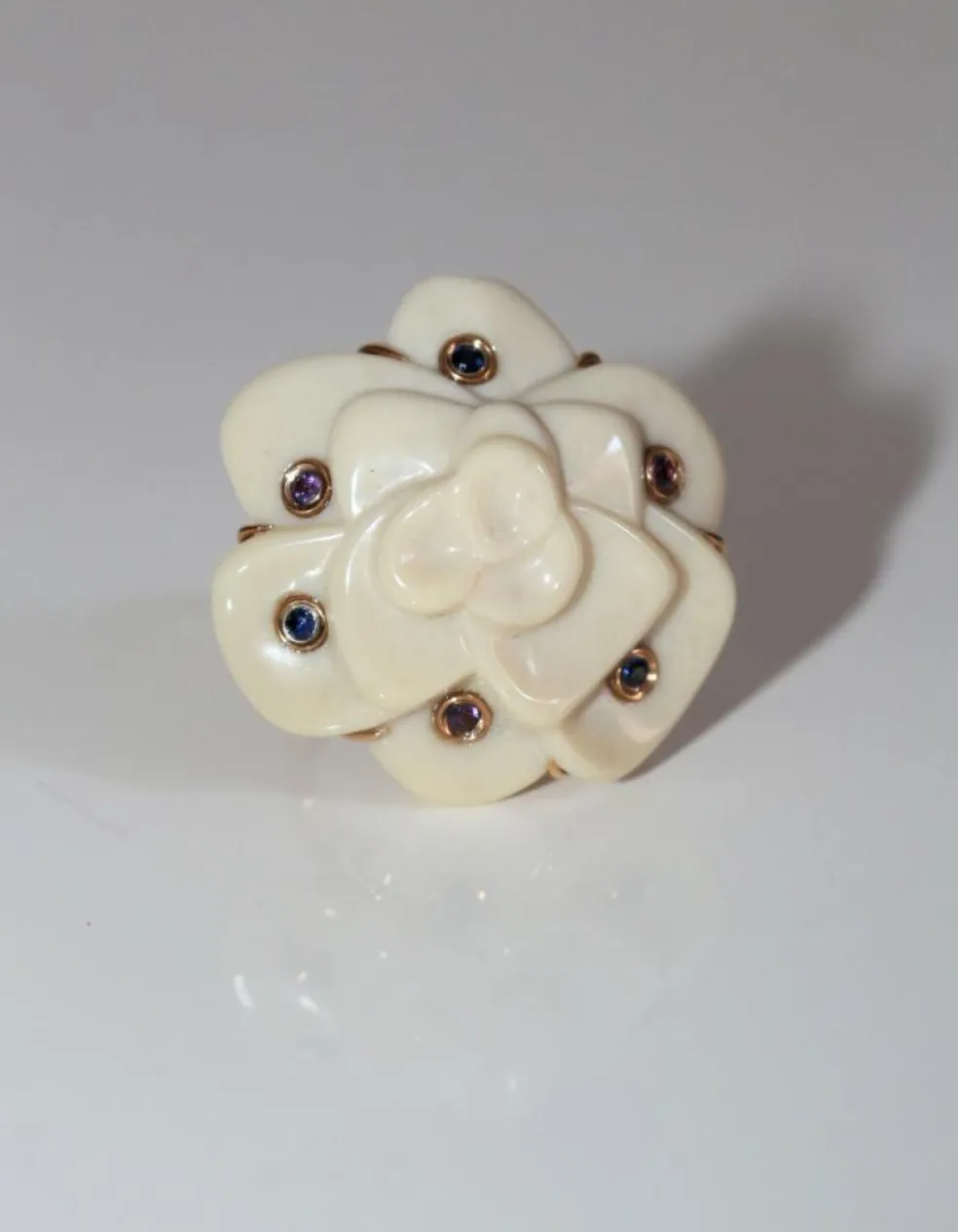 Bague Camélia Saphirs Et Améthystes