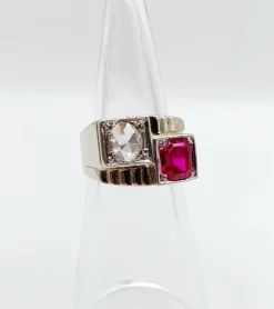 Bague chevalière art deco or blanc 18k et platine ornée d'un diamant taille rose et d'un rubis synthétique