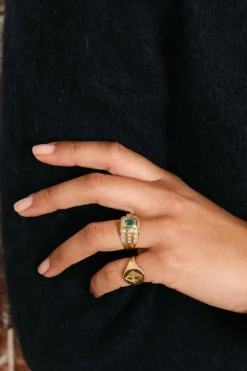 Bague Chevalière en or jaune émeraude et diamants