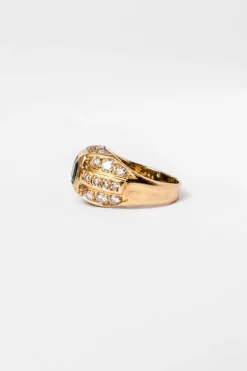 Bague Chevalière en or jaune émeraude et diamants