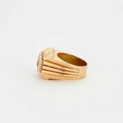 Bague chevalière godronnée diamants