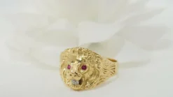 Bague chevalière Lion rubis et diamant