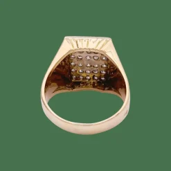 Bague chevalière or jaune, diamants.