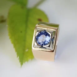 Bague chevalière saphir en or