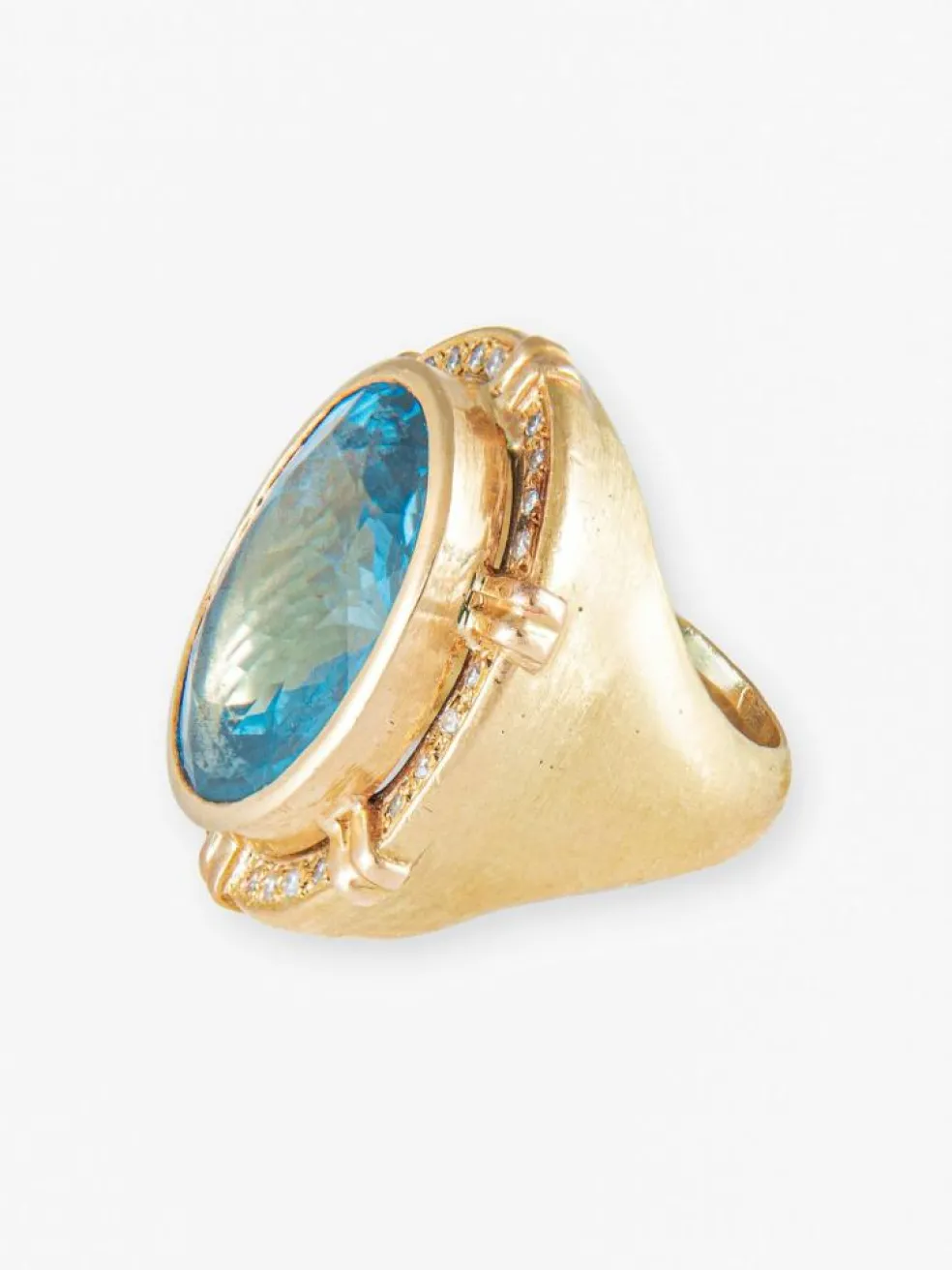 Bague Chevalière, Topaze Bleue & Diamants, Or Jaune