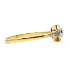 Bague cible en platine et diamants