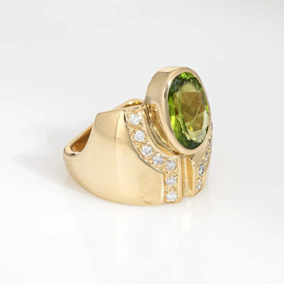 Bague cigare en or jaune et diamants péridot des années 80