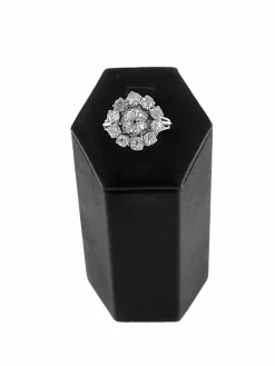 Bague cocktail en or blanc certifiée HRD avec diamants