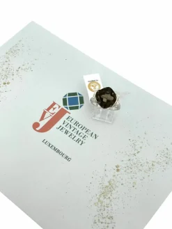 Bague cocktail en or blanc, diamants et quartz fumé 7.50ct certificat IGI