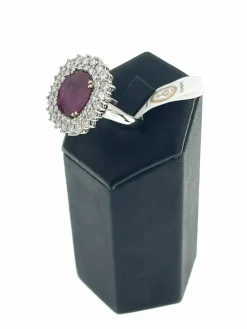 Bague cocktail en or blanc, diamants et rubis 3.40cts certificat IGI