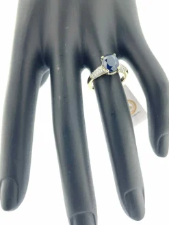 Bague cocktail en or jaune et blanc, diamants et saphir 2.5ct certificat IGI