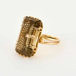 Bague cocktail en or jaune et quartz fumé