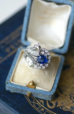 Bague Cocktail Saphir de Ceylan et Diamants