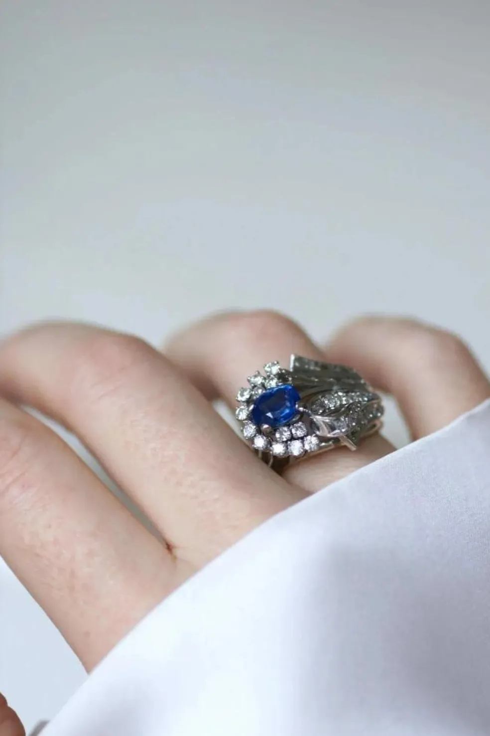 Bague Cocktail Saphir de Ceylan et Diamants