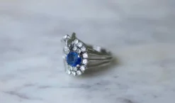 Bague Cocktail Saphir de Ceylan et Diamants