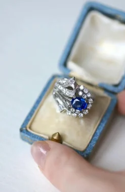 Bague Cocktail Saphir de Ceylan et Diamants