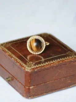 Bague cocktail vintage or jaune et quartz oeil de tigre