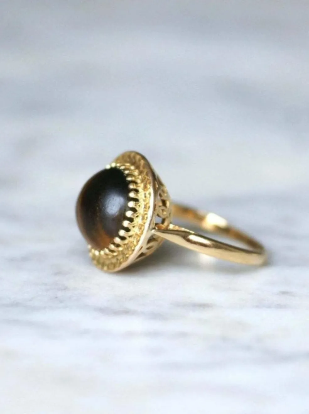 Bague cocktail vintage or jaune et quartz oeil de tigre